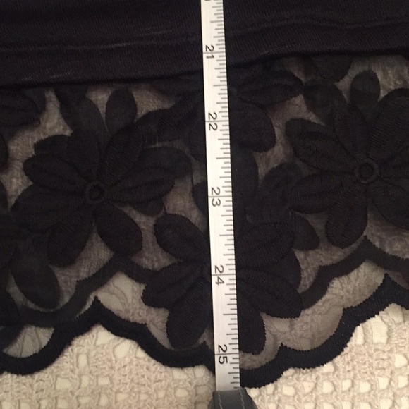 NWT INC top - Picture 3 of 6